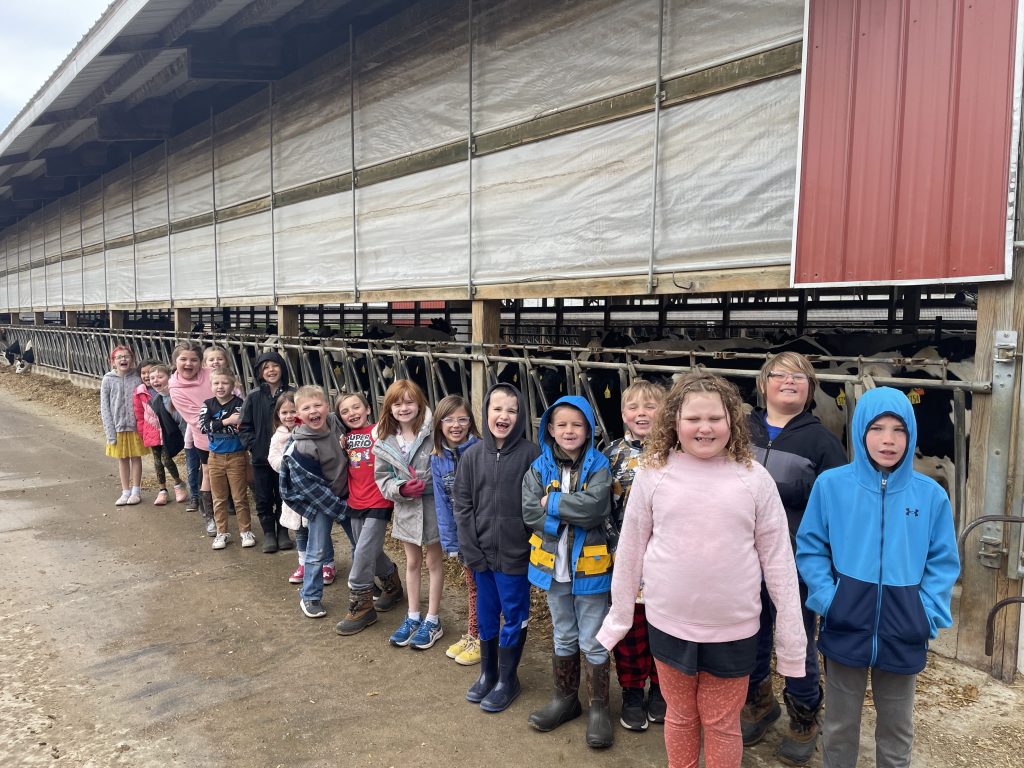 Elementary and Middle School Students Tour U.S. Dairy Farms Through